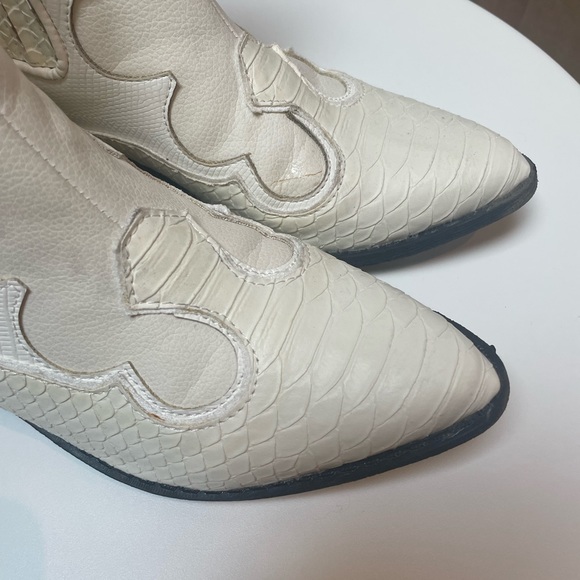 Free People White Ankle Western Boot Vegan Cavalier Boot - Picture 5 of 16